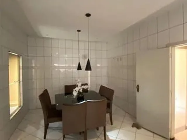 Imagem 13: Casa a Venda no Centro de Nerópolis