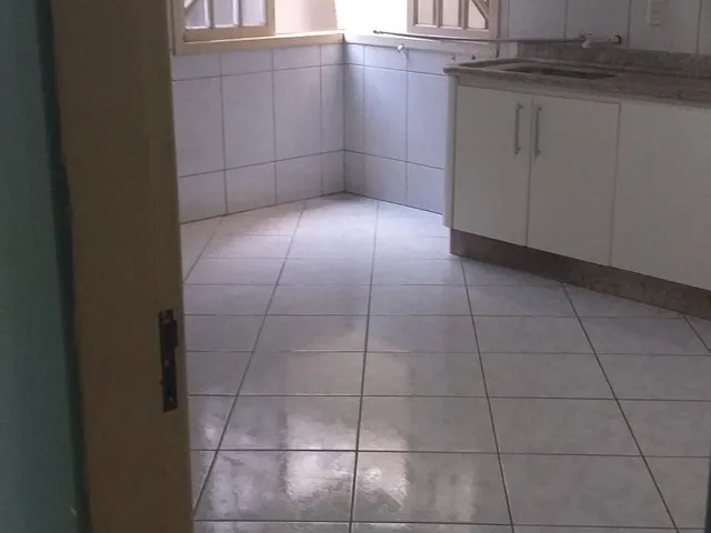 Imagem 3: Venda de Uma Casa e Mais 6 Kitnets
