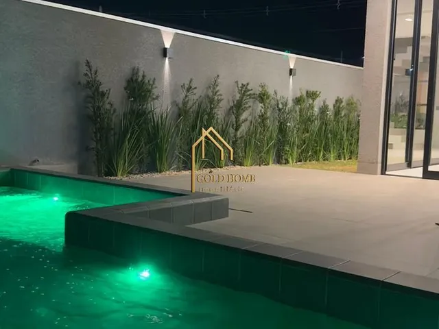 Imagem 5: Residência de Luxo com Piscina e 4 Suítes Master no Condomínio