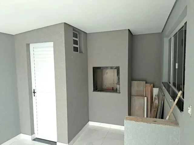 Imagem 2: Casa com 2 Quartos À Venda em Pinhais