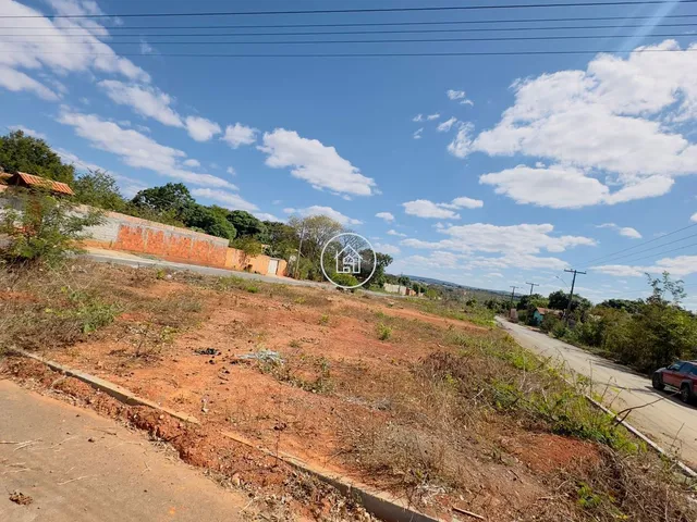 Imagem: Terrenos À Venda com Ótima Localização