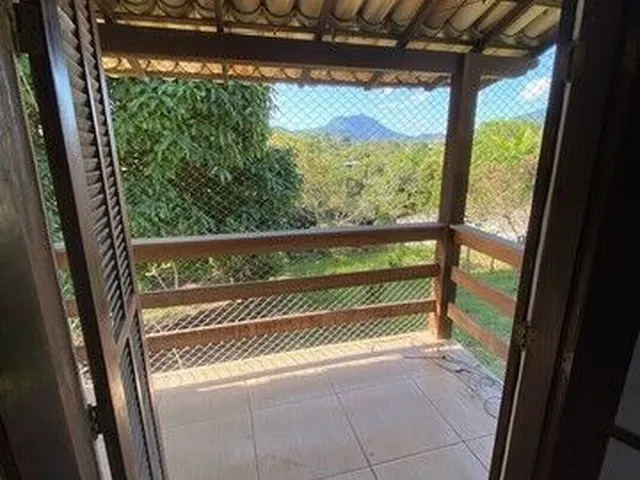 Imagem 2: VENDIDA - Linda Casa com 4qts, 2 Suítes e uma Área enorme frutífera em Inoã!!