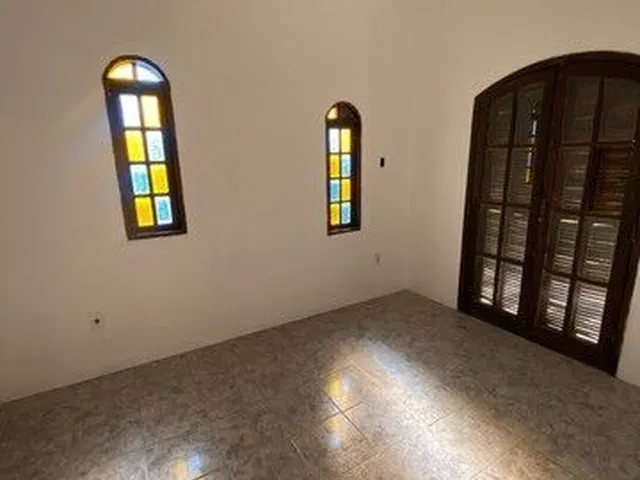 Imagem 1: VENDIDA - Linda Casa com 4qts, 2 Suítes e uma Área enorme frutífera em Inoã!!