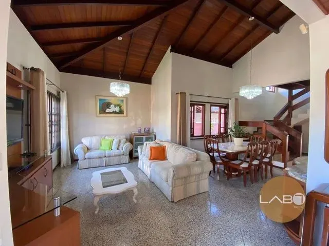 Imagem 8: Casa Sobrado 3 Dormitorios + Escritorio e Dependencia
