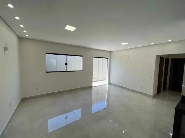 Imagem 2: Excelente Imóvel a Venda na Zona 08