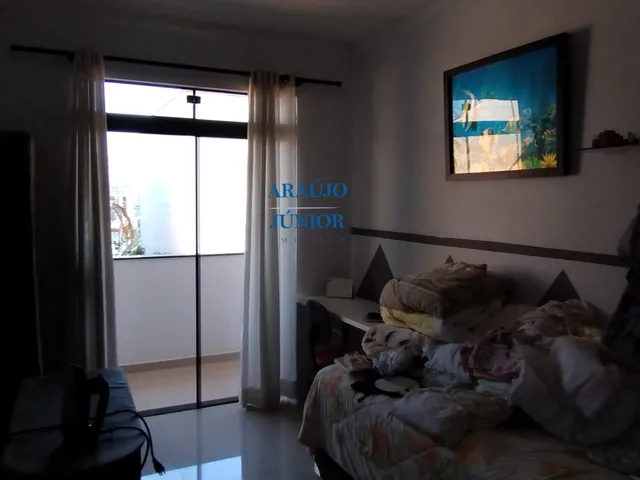 Imagem 8: OPORTUNIODADE DE NEGÓCIO! Casa com amplo espaço, excelente localização e ótima