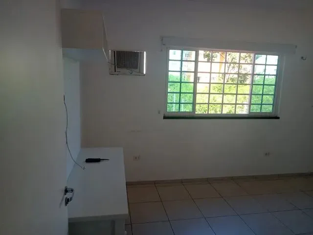 Imagem 4: Alugo Casa Duplex-Morada do Sol-4 Quartos-Armarios Embutidos-Piscina-4 Mil