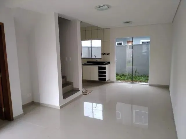 Imagem 3: Alugo Sobrado Sítio Cercado R$ 2.000