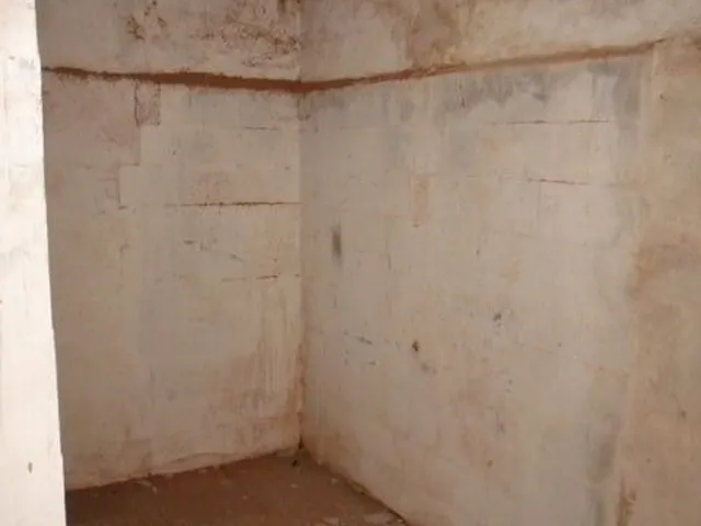 Imagem 2: PC8135) Prédio comercial e Residencial com 673,20 no bairro Jose Bonifácio