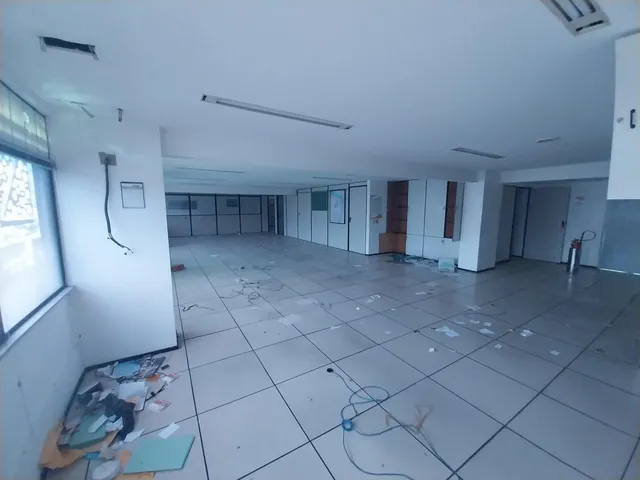 Imagem 3: PC8163) Andar Comercial com área total 1121,29m², 30 salas