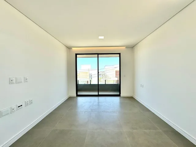 Imagem 11: CA8226) Uma casa localizada no Alphaville medindo 330m²