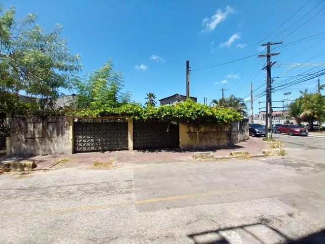 Imagem 8: CA8259) Uma Casa medindo 196m² com área total de 422,68m² localizada no bairro