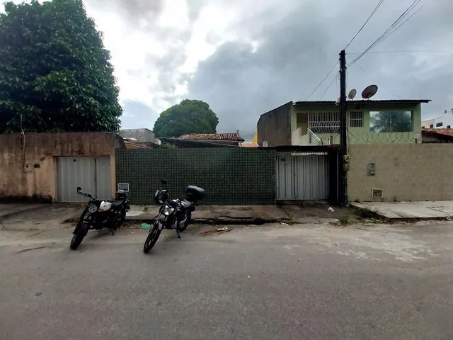 Imagem: CA8271) Uma Casa medindo 109 m² localizada
