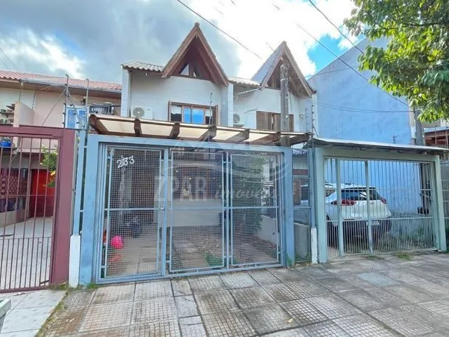 Imagem: Sobrado com 2 suítes, sótão com lareira