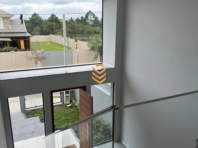Imagem 2: Sobrado com Móveis Planejados em Canoas - Oportunidade de Venda