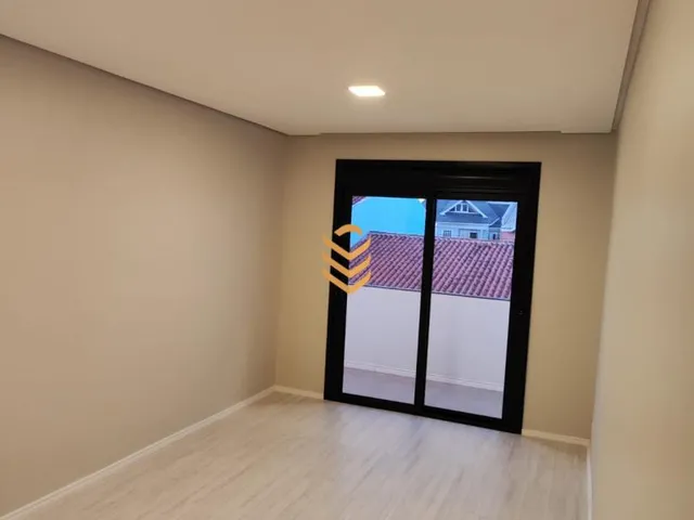 Imagem 13: Sobrado à Venda em Harmonia, Canoas - 215m² - Closet, Escritório - G rande
