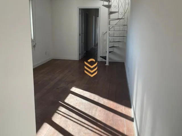 Imagem 16: Cobertura duplex no centro de Esteio