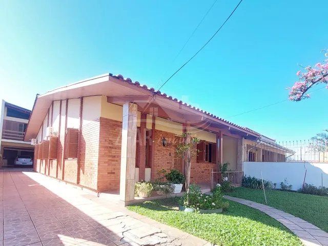 Imagem: Casa com 3 dormitório(s) no bairro Urubatã