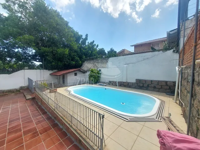 Imagem 3: Imóvel Impecável na Glória: Casa à Venda em Porto Alegre-RS com 3 Quartos, 1 Suíte e