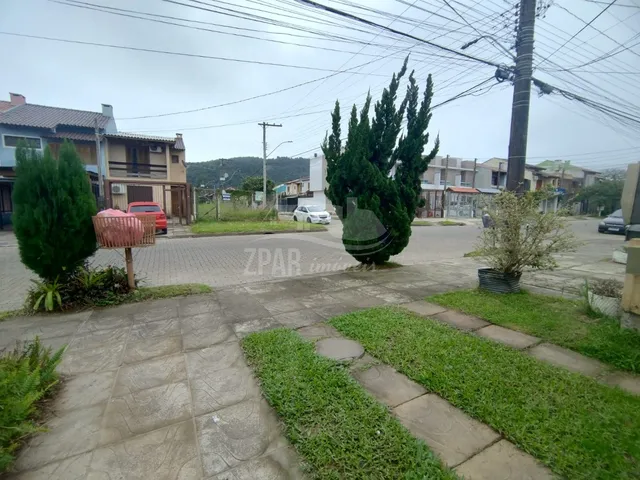Imagem: Casa em Condomínio à Venda em Porto Alegre-RS