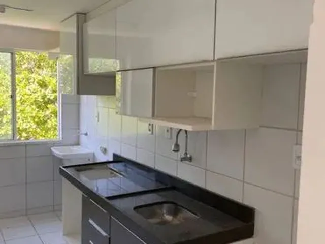 Imagem: O apartamento possui 2 Dormitórios, 1 Suíte, 2 Banheiros,