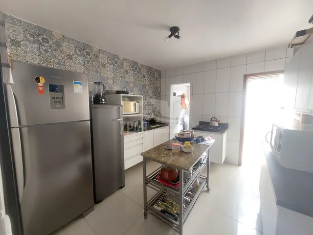 Imagem 10: Casa em condomínio na Hípica, Porto Alegre-RS: 3 quartos, 3 suítes, 2 salas, 3