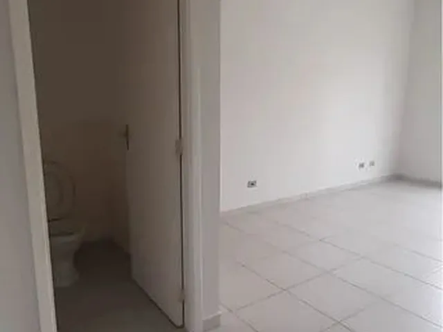 Imagem 1: Sala Comecial, 18 M2, Centro de Cornélio Procópio, com Sacada e Garagem