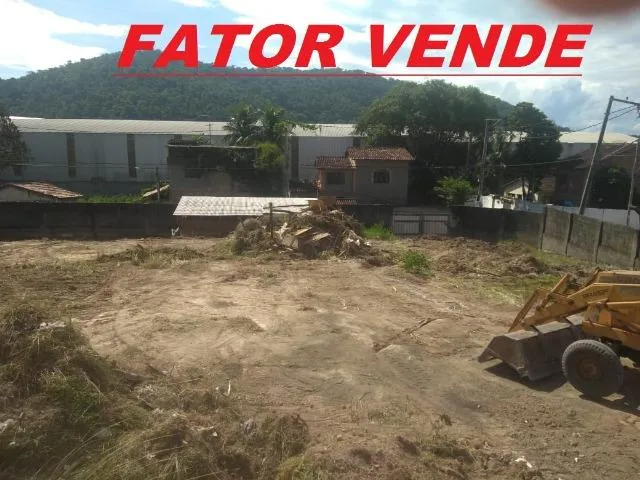 Imagem: O terreno possui 1.290m² de Área e está localizado em