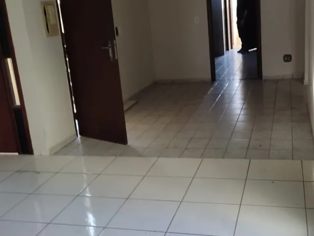 Imagem 12: 4 Dormitórios, 1 Suítes, 1 Vaga na Garagem, 170M² de Área Construída
