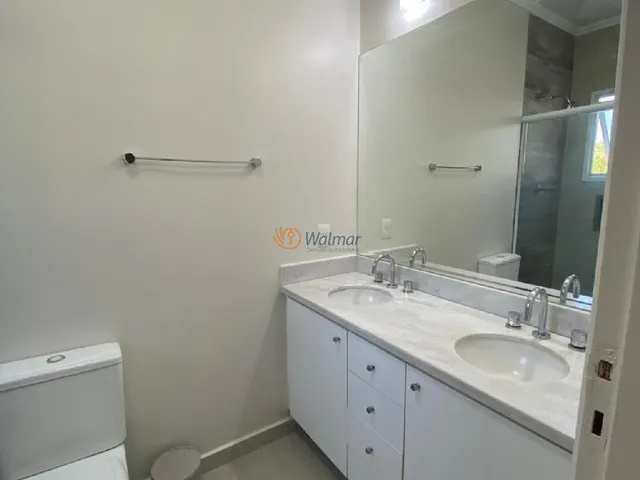 Imagem 4: Imperdível oportunidade: Casa de luxo com 4 quartos e 4 suítes em condomínio na