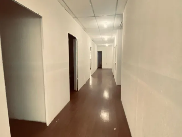 Imagem 16: Sala Comercial de Alto Padrão para Locação no Centro de Nova Iguaçu-RJ - 8 Salas, 2