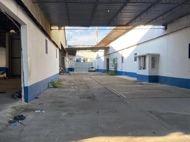 Imagem 15: Galpão Comercial de Alto Padrão na Prata, Nova Iguaçu-RJ: 5 salas, 4 banheiros, 5