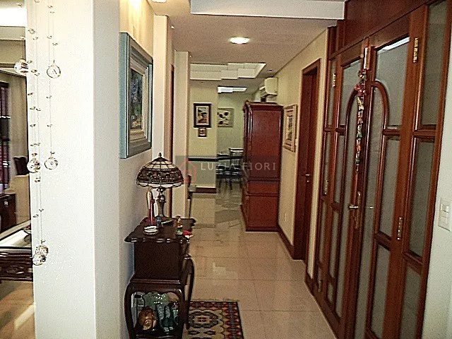 Imagem 10: Apartamento à venda no centro de Joinville-SC. Amplo apartamento - 1 apartamento por