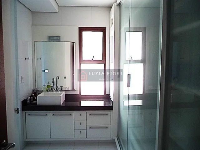 Imagem 13: Apartamento à venda no centro de Joinville-SC. Amplo apartamento - 1 apartamento por