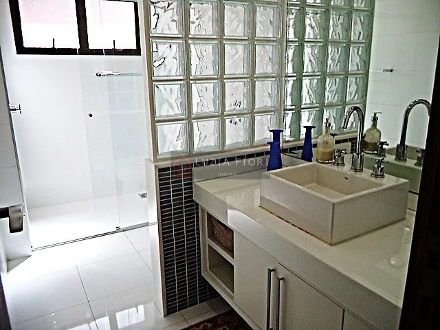 Imagem 16: Apartamento à venda no centro de Joinville-SC. Amplo apartamento - 1 apartamento por