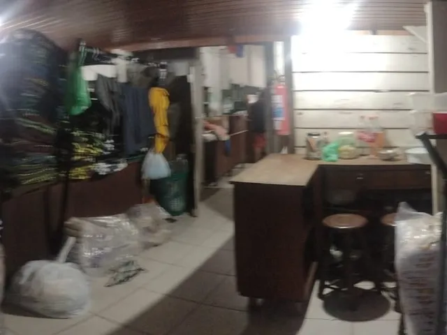 Imagem 3: PONTO - BELÉM Loja com 1 banheiro