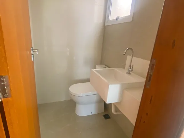 Imagem 13: Casa Duplex À Venda na Praia do Morro, Guarapari-Es: 3 Quartos, Suíte, Sala, 2 Vagas - Visite Hoje!