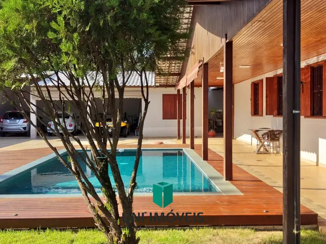 Imagem 8: Excelente Casa com Piscina, Churrasqueira e 4 Quartos à Venda em Itapebussu - Guarapari