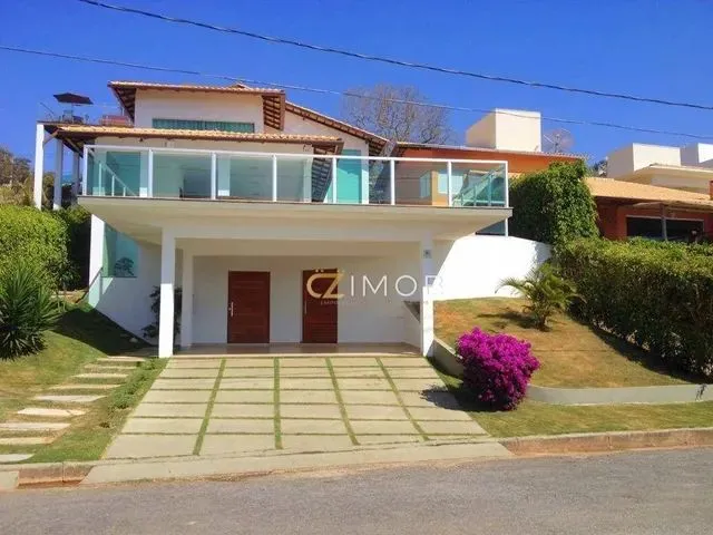 Imagem: Casa com 4 Dormitórios À Venda, 350 M²