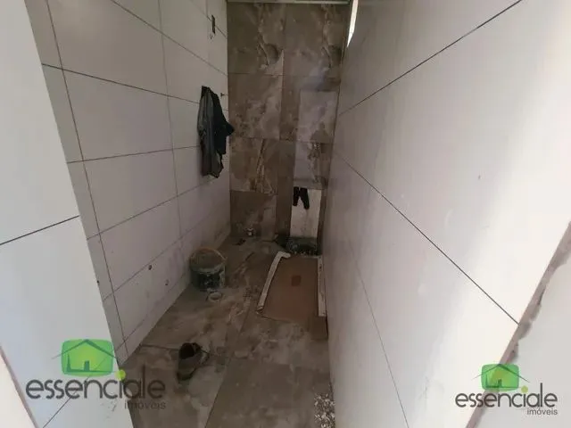 Imagem 2: Casa com 3 Dormitórios À Venda em Contagem