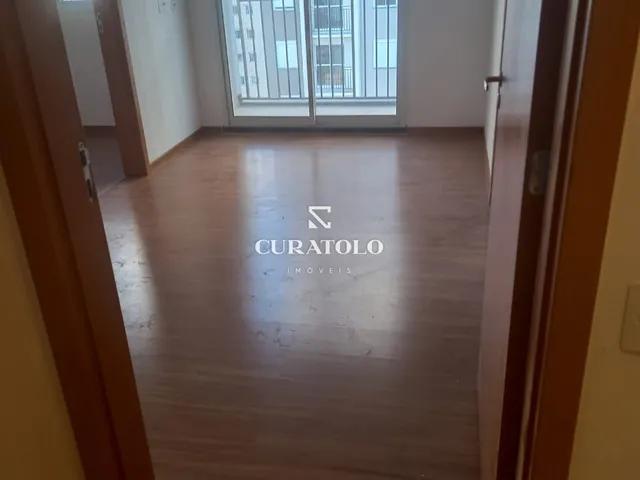 Imagem: Apartamento à venda com 2 quartos e varanda