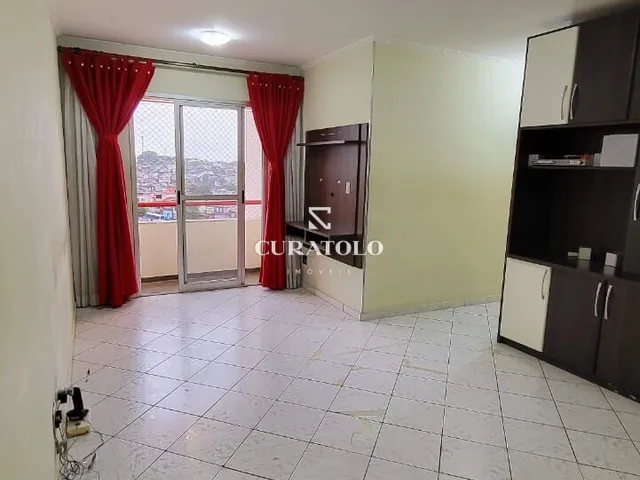 Imagem: O apartamento possui 3 Dormitórios, 1 Banheiro, 1 Vaga na