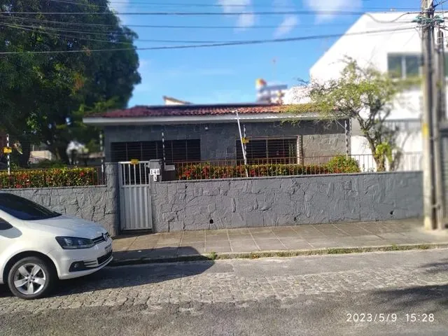 Imagem: Vendo - Alugo para Comércio - Casa de Esquina