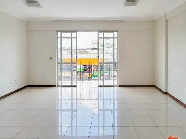 Imagem: Ed. Candido Pereira Amplo e Espaçoso Apto