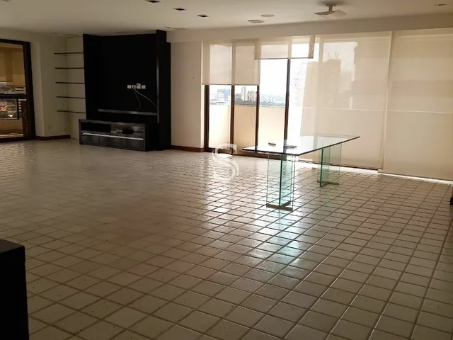 Imagem 11: Apartamento Alto Padrão com 320 m com 5 vagas de garagem livres