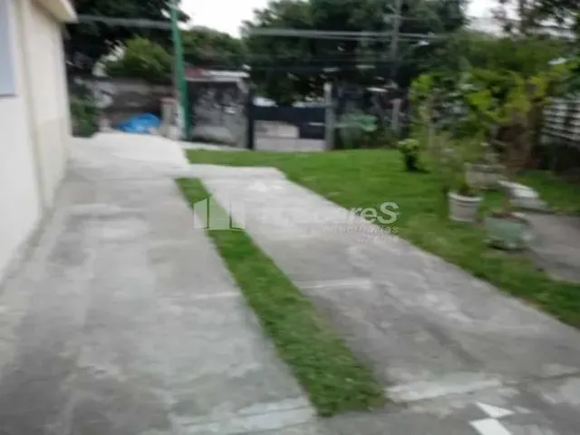 Imagem: Casa com 4 Quartos em Realengo. Rua Bernardo