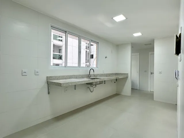 Imagem 4: Apartamento 4 Quartos em Itapoã: Edifício Ilha de Corais, 160m², 3 Vagas