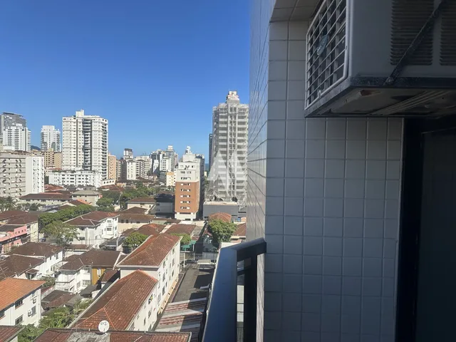 Imagem 11: Apartamento 2 dormitórios + dependência revertida no Marapé com sacada e vista livre