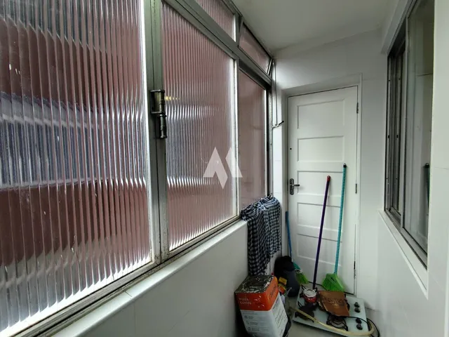 Imagem 12: Apartamento 2 Dormitórios à Venda Reformado Próximo à Praia no Gonzaga em Santos/SP