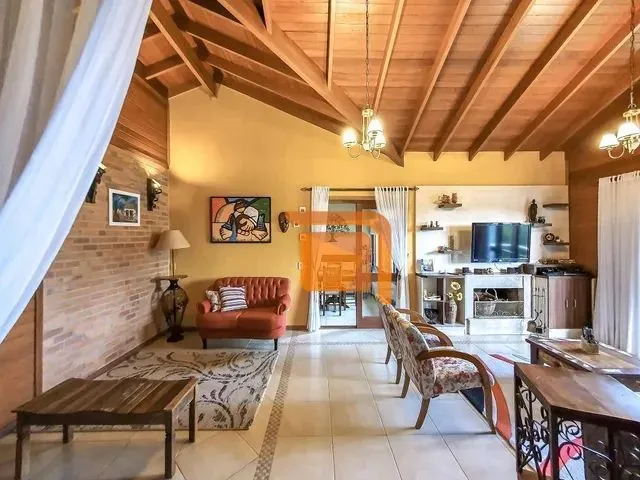 Imagem 3: Casa com 3 Dormitórios À Venda, 210 M² por R$ 1.490.000,00 - Paragem dos Verdes Campos
